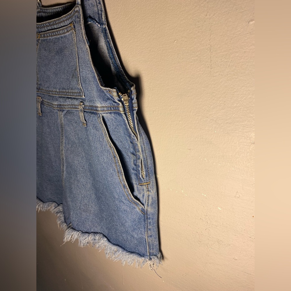 Forever 21 - Picture 5 of 10